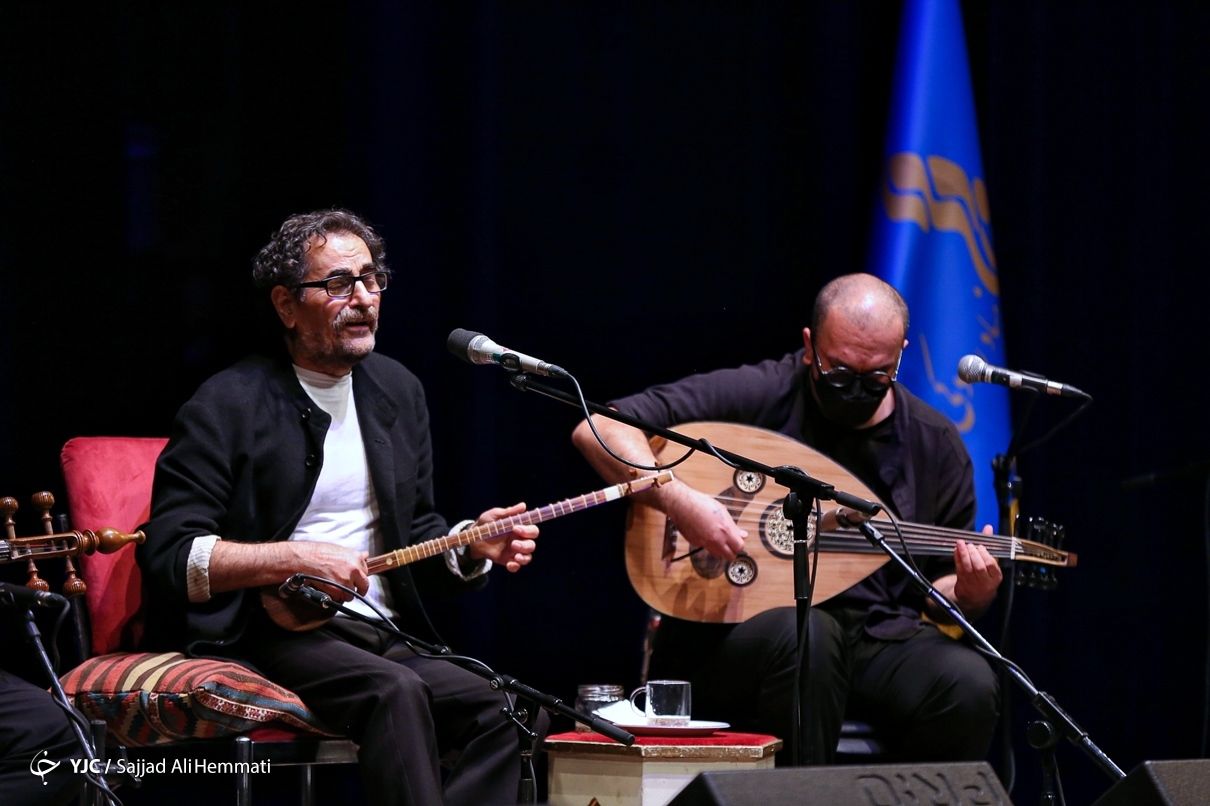 عدم نمایش ساز در کنسرت آنلاین شهرام ناظری/ شبکههای اینترنتی یک گام عقبتر از صداوسیما!